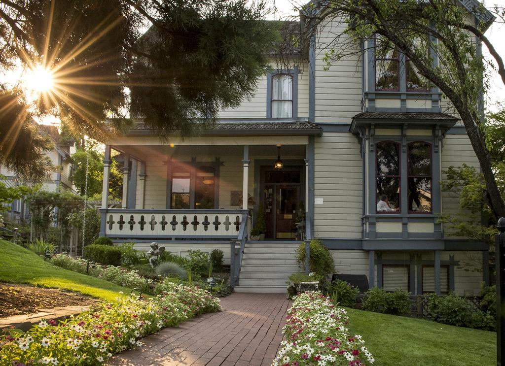Winchester Inn 阿什兰 外观 照片