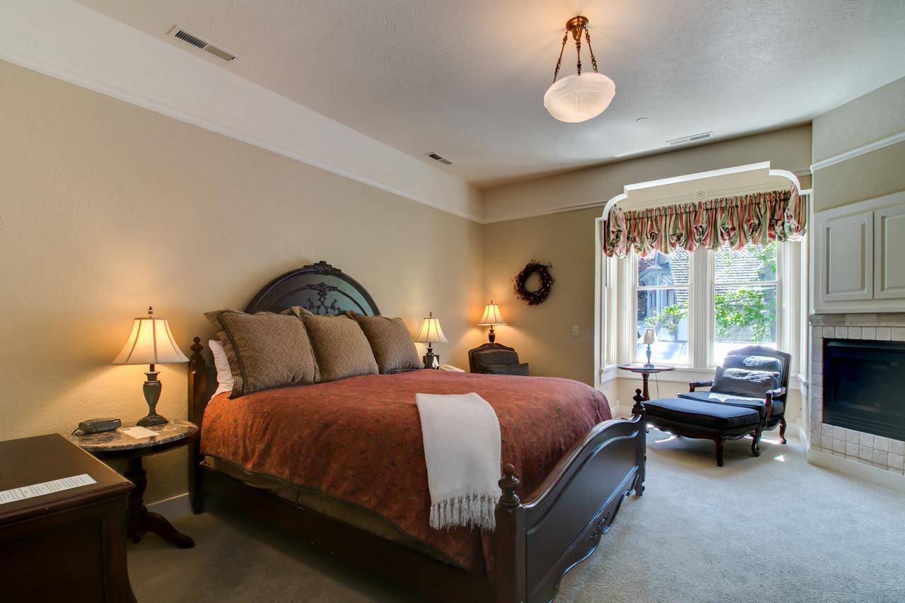 Winchester Inn 阿什兰 外观 照片